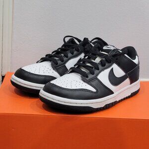 Nike Panda Dunks